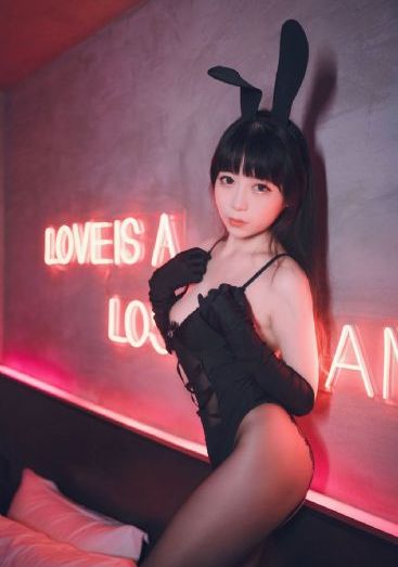 催眠调教我的专属麻麻
