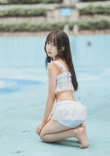 97国产大学生情侣白嫩酒店