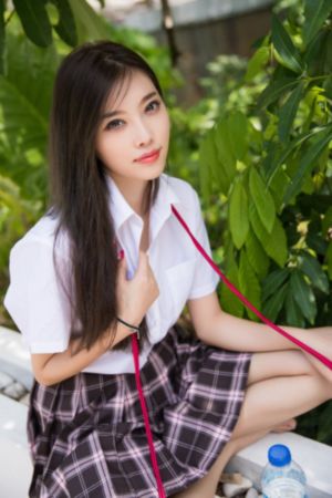 天海翼香汗女教师在线播放