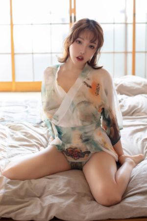 老师好紧开裆蕾丝内裤女